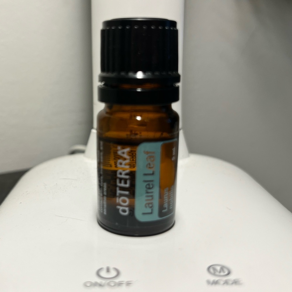 DOTERRA laurel leaf